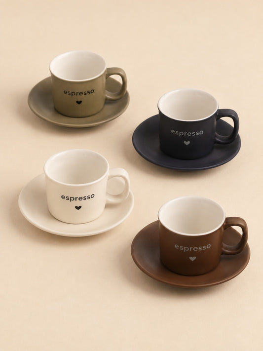 LIVIA 4'lü Espresso Fincan Tabaklı Seti Kalp Detaylı